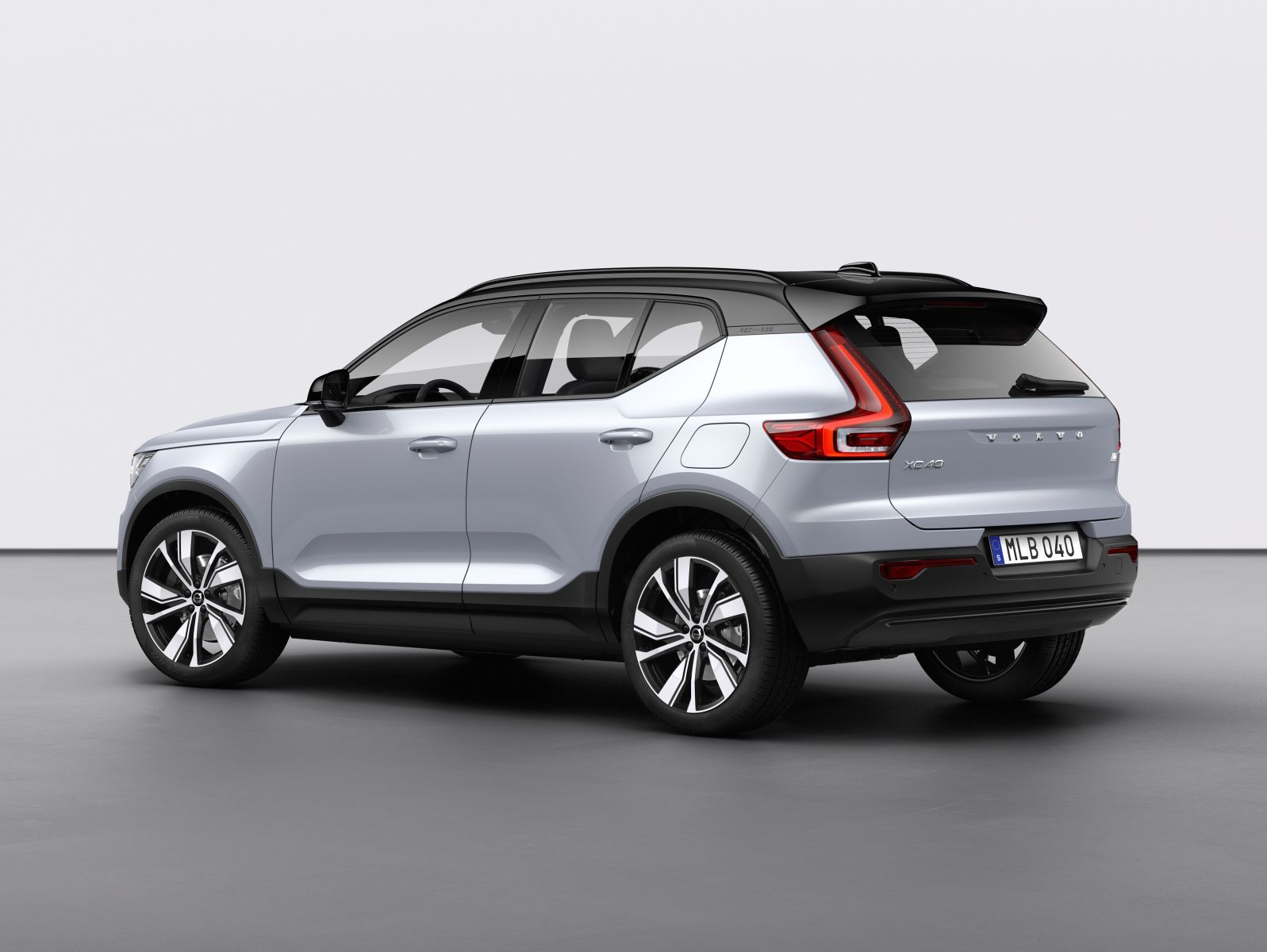 Volvo xc40 store recharge 2021